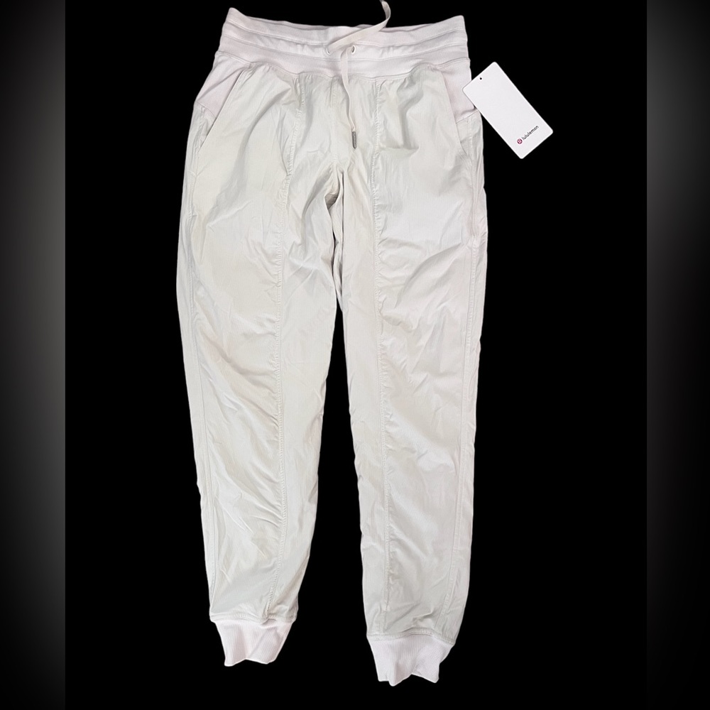 NWT lulu dance studio Jogger + water bottle